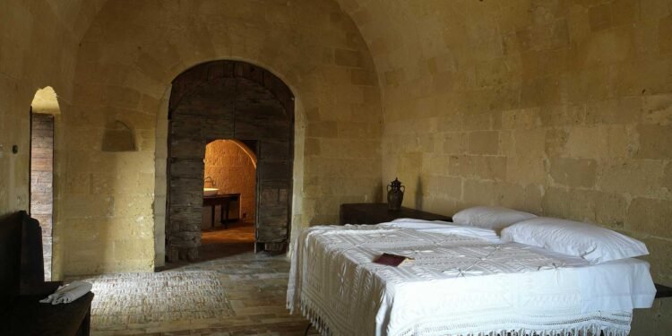 Le Grotte della Civita