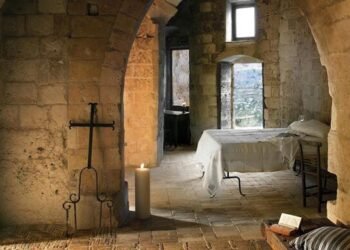 Le Grotte della Civita